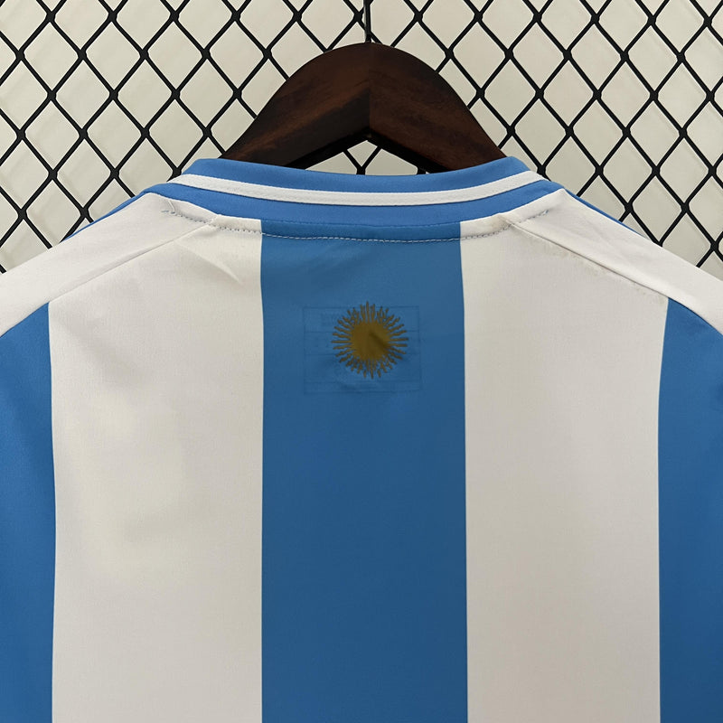 Argentina 24-25 home