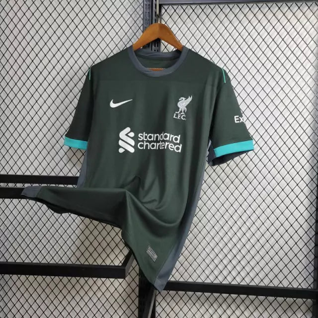 Liverpool 24-25 away